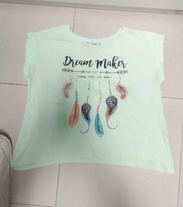 Camiseta verde con estampado de atrapasueños