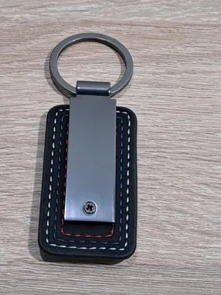 Llavero Kia Negro con Logo