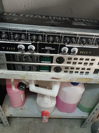 Procesador Behringer Ultralink Pro