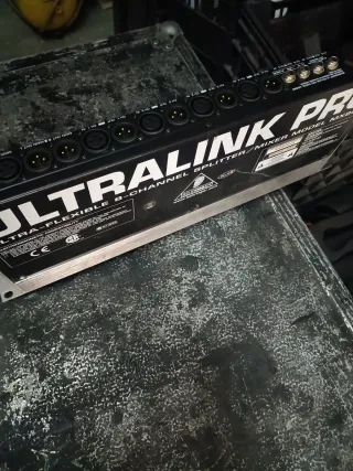 Procesador Behringer Ultralink Pro