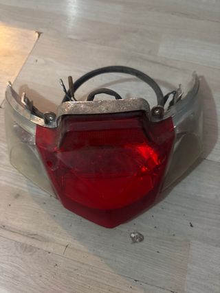 Faro trasero Symphony SR 125