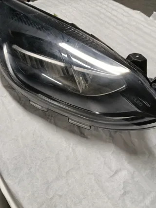 Faro LED Delantero Derecho Ford Fiesta MK8
