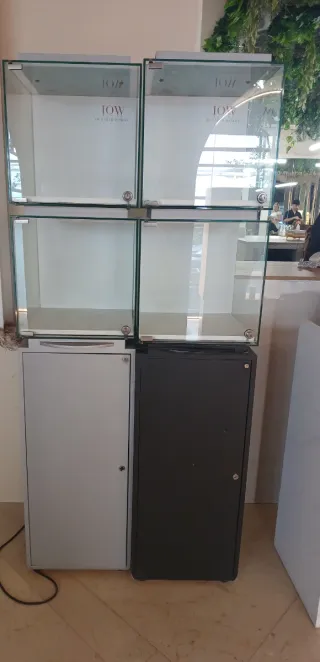 2 Vitrinas Joyería Madrid con Luz y Cerradura