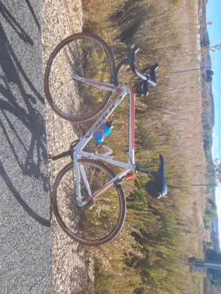Bicicleta de carretera orbea.