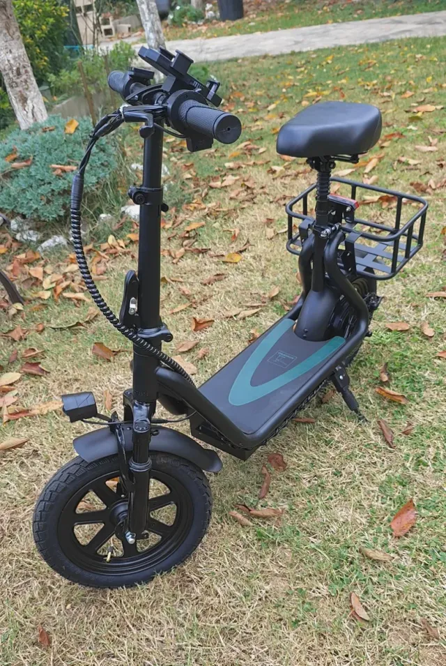 Patinete Eléctrico con Asiento a estrenar