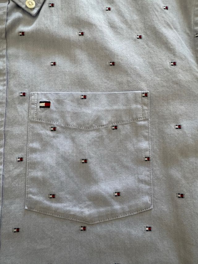 Camisa Tommy Hilfiger niño azul estampada
