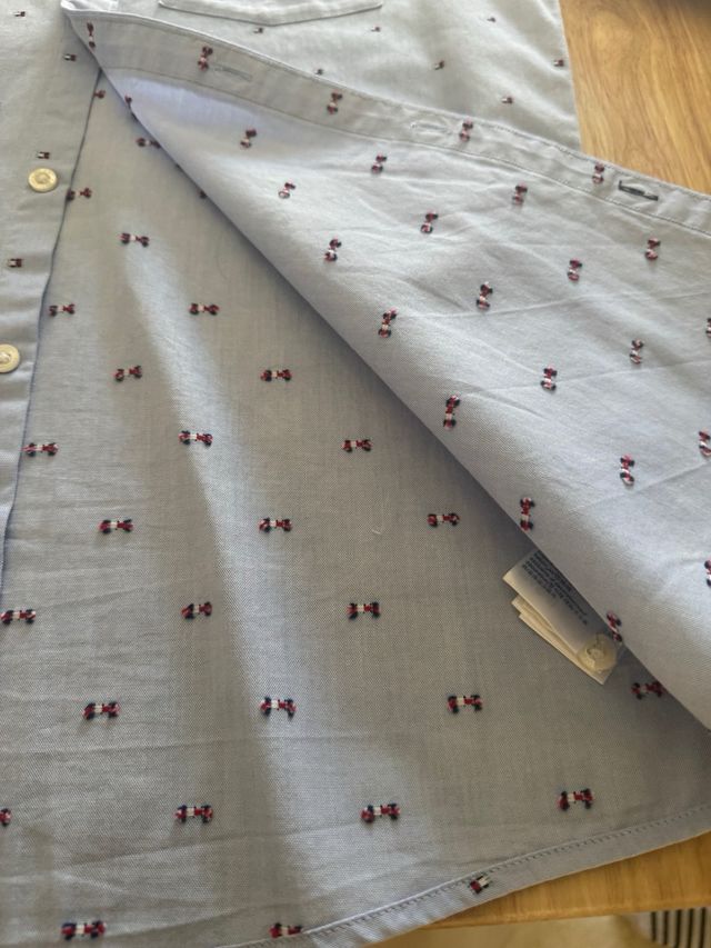 Camisa Tommy Hilfiger niño azul estampada