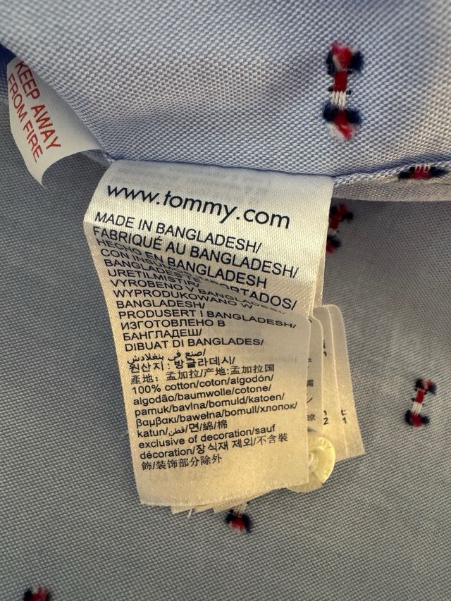 Camisa Tommy Hilfiger niño azul estampada