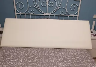 Cabecero polipiel blanco 135 cm