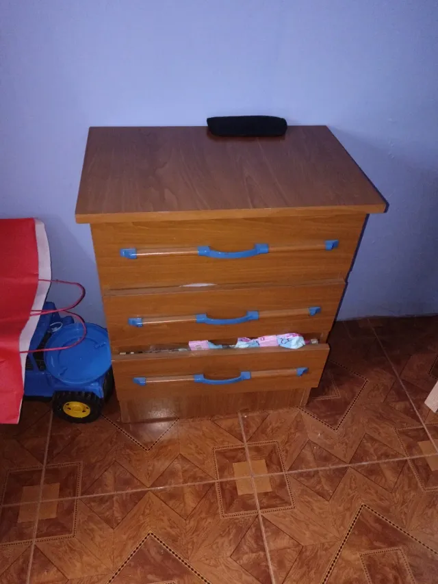 Mesita juvenil madera y azul