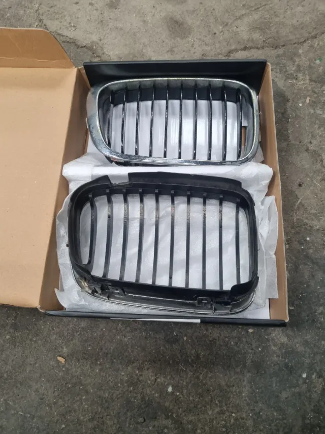 Riñones BMW Compact E46 Cromados