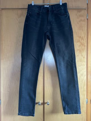 Pantalón vaquero hombre negro