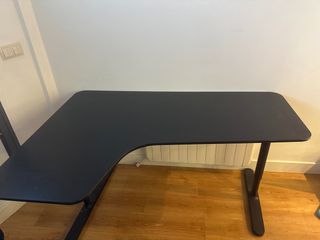 Mesa gaming negra