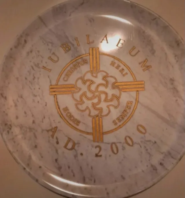 Piatto Giubileo 2000 in marmo