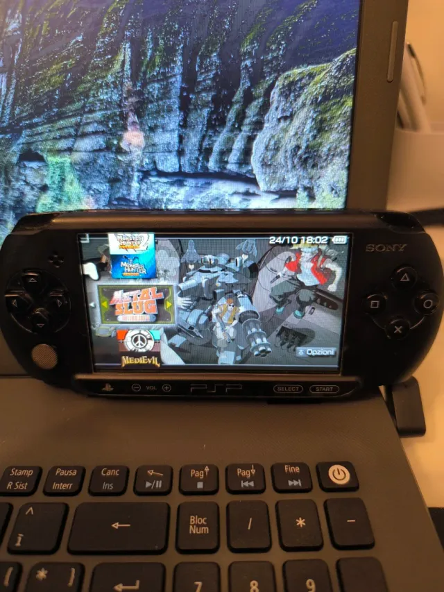PSP Street 1004 64GB con giochi
