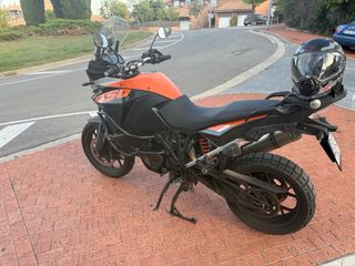 Moto KTM 1050 Adventure