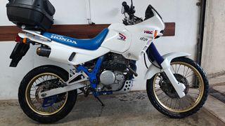 Honda NX650 Dominator RD02