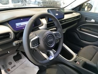 Jeep Avenger MHEV SUMMIT 2025