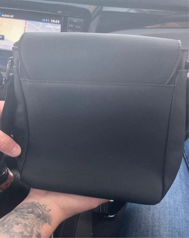 Bandolera Lacoste Negra