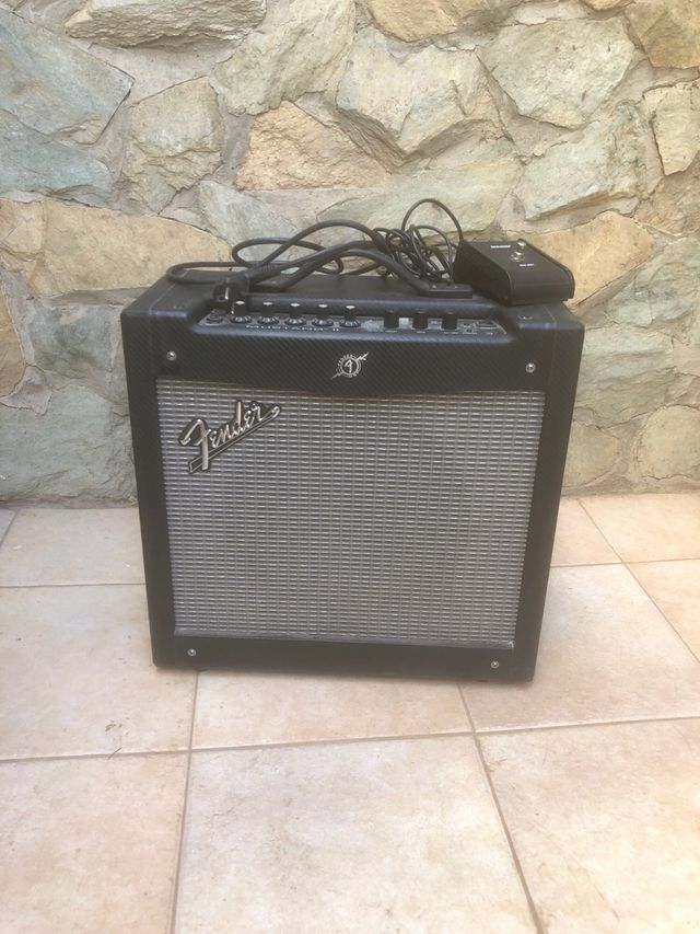 Amplificador Fender Mustang II 110W