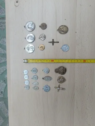 Lote  medallas religiosas antiguas
