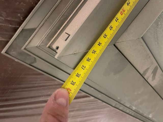 Ventana aluminio abatible