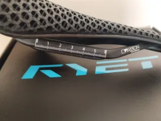 Sillín de bicicleta MTB o carretera RYET 3D carbon