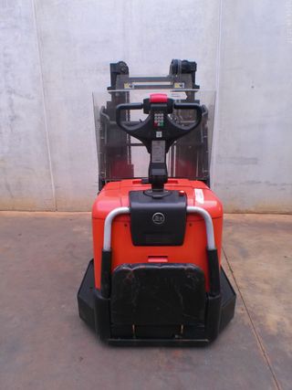 Apilador Toyota Retráctil Posicionador