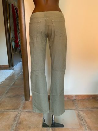 Pantalones DKNY Verde oliva.
