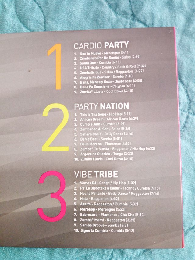 Zumba Exhilarate DVD 7 dischi + 3 CD + 2 pesi