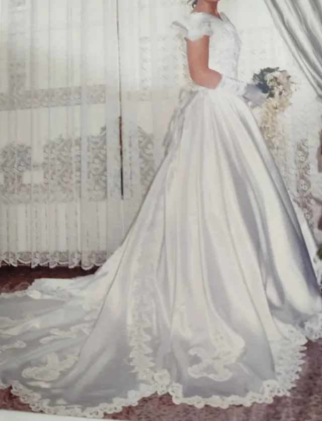 Vestido de Novia Blanco con Encaje