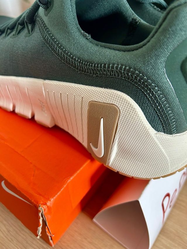 Nike Free Metcon 6 Verde/Beige