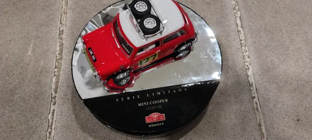 Coche Scalextric Mini Cooper Rally Serie Limitada