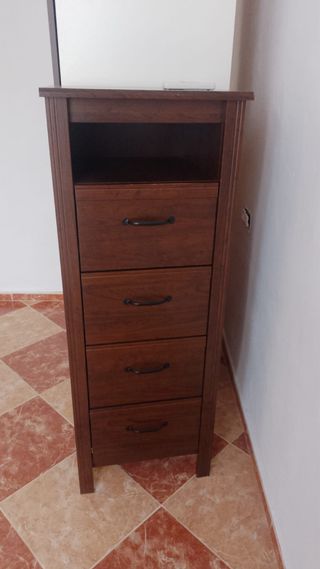 Sinfonier de madera marrón