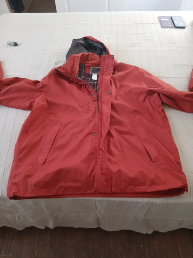 Chaqueta Quechua Roja Moderna