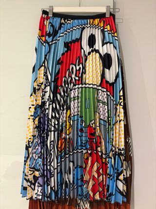 Falda plisada multicolor dibujos animados