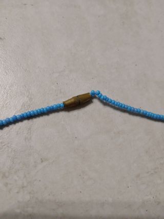 Collana con perline celesti