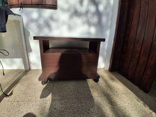 Mueble auxiliar madera con ruedas