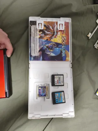 Nintendo DS Lite Roja + 3 Juegos