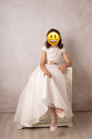 Vestido de Comunión Blanco con Detalles Rosas