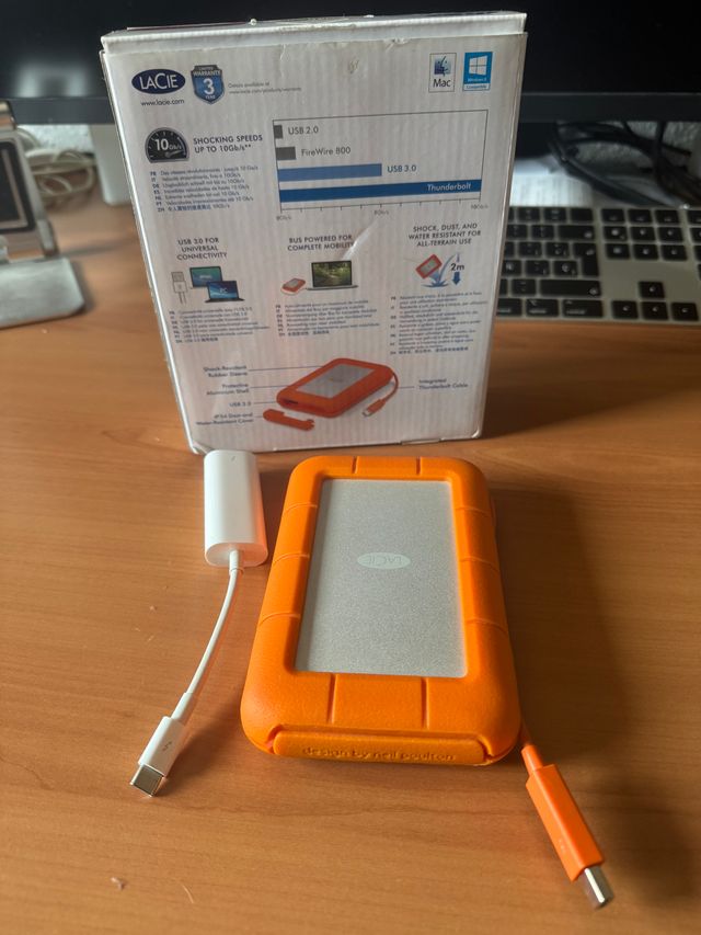 LaCie Rugged 2TB Thunderbolt + adaptador Apple TB2