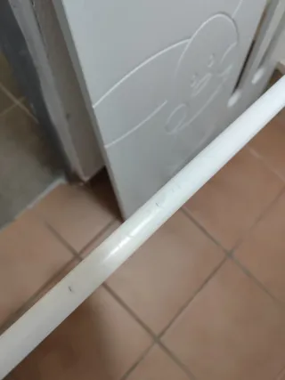 Cuna Copito blanca con dibujo de conejo