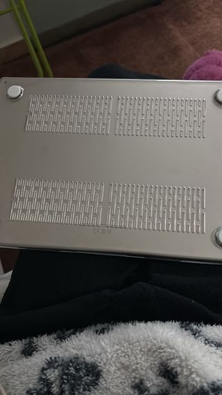 MacBook Air 13 M3 (2024) champán