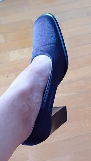Zapatos de salón de Mio Mondo