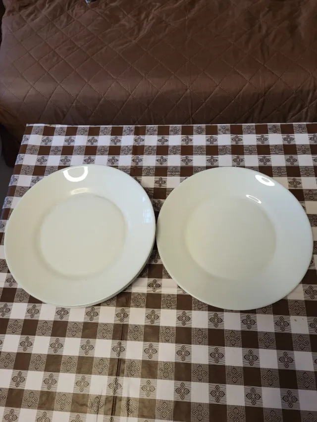 Juego de 5 platos blancos de porcelana
