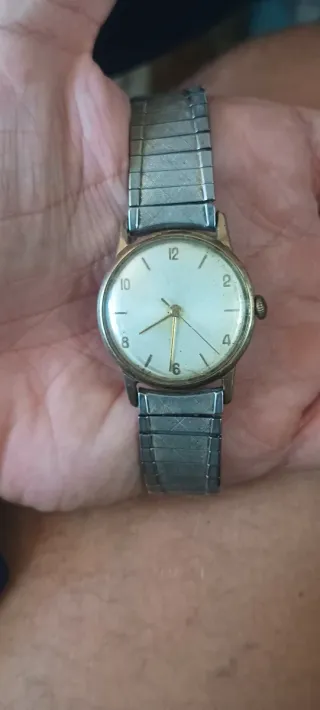 Reloj de cuerda Timex