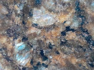 Encimera de granito Charnockita o Ubatuba Dorado