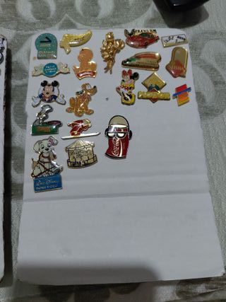 Pins Variados