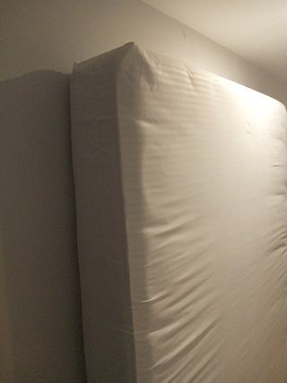 SE REGALA Colchón 135 cm.