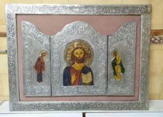 Cabecero icono tríptico de Cristo estaño